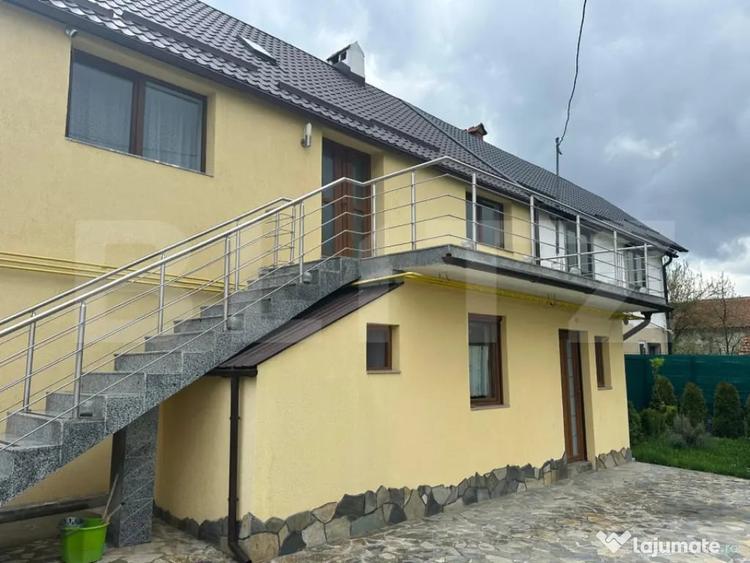 Casă cu 7 camere cu Teren 420 Mp în Central