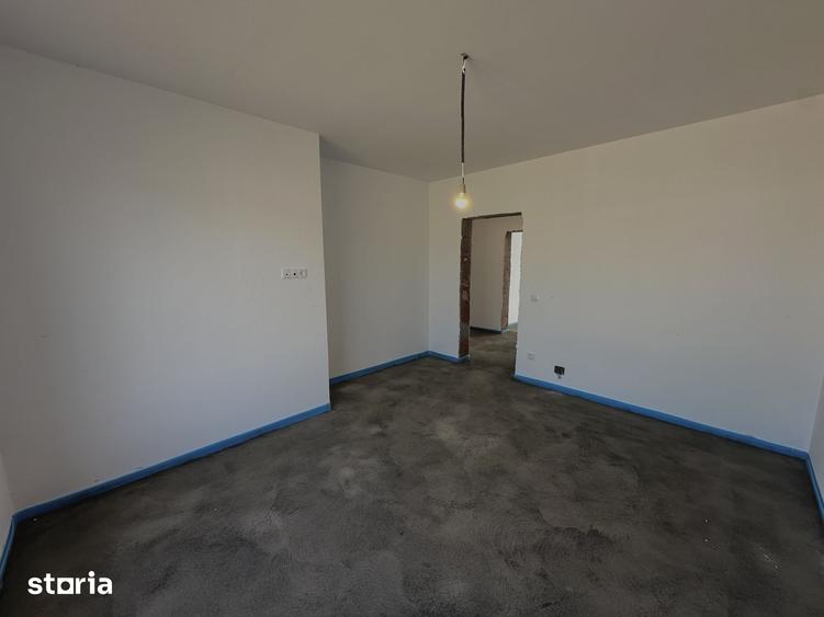Casă cu 4 camere cu Teren 500 Mp în Sântandrei
