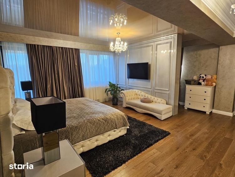 Casă cu 8 camere cu Teren 800 Mp în Plaiul Vulcanești