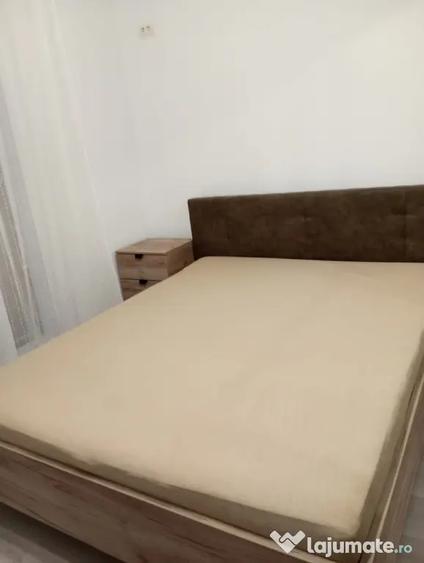 Apartament cu 3 camere decomandat, mobilat în Titan