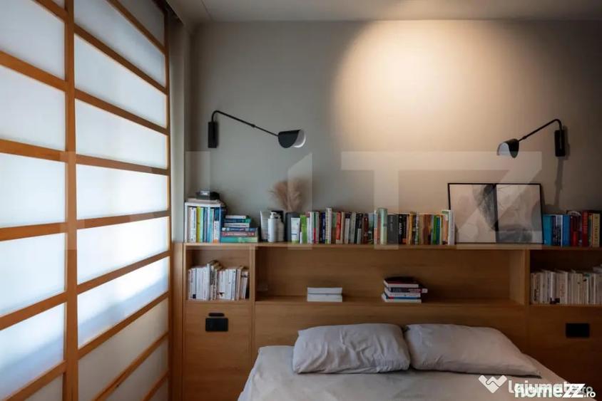 Apartament cu 4 camere decomandat în Est