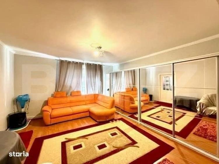 Casă cu 4 camere semidecomandat cu Teren 700 Mp în Central