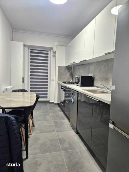 Apartament cu 2 camere decomandat în Apărătorii Patriei
