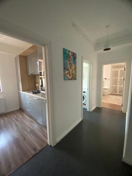 Apartament cu 2 camere decomandat în Ipotești