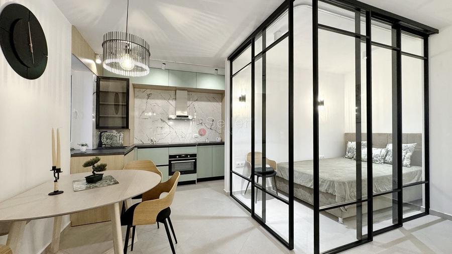 Apartament cu 2 camere decomandat, mobilat în 13 Decembrie