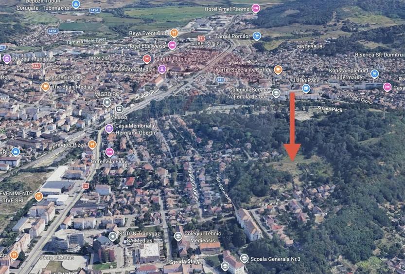 Teren de 15320 mp, în Central