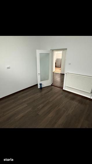 Casă cu 3 camere cu Teren 145 Mp în Andronache