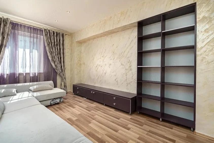 Apartament cu 3 camere decomandat în Splaiul Unirii