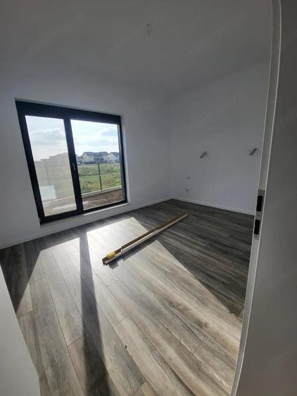 Casă cu 4 camere cu Teren 390 Mp în Nord