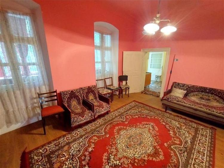 Apartament cu 2 camere semidecomandat în Vest