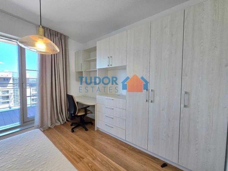 Apartament cu 3 camere semidecomandat în Domenii