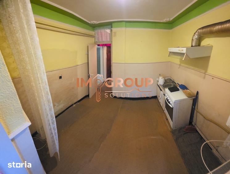 Apartament cu 3 camere decomandat în Holboca