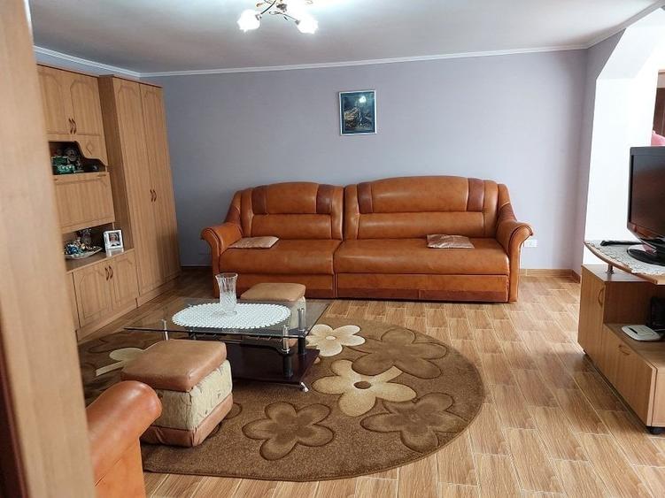 Casă individuală cu 6 camere cu Teren 660 Mp în 1 Mai