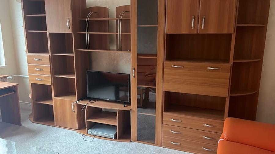 Apartament cu 2 camere decomandat, mobilat în Rovine