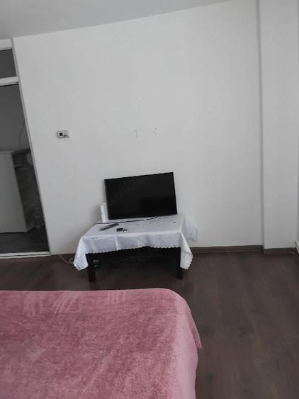 Garsonieră decomandată în Exterior Vest