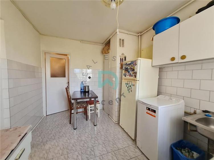 Apartament cu 3 camere circular în Astra