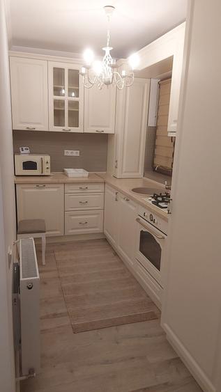 Apartament cu 2 camere decomandat în Florești