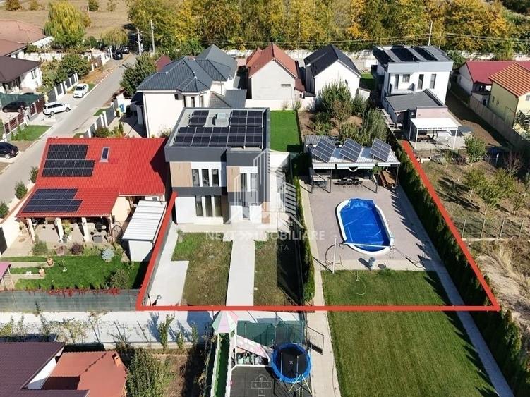 Casă individuală cu 4 camere cu Piscina în Cumpăna