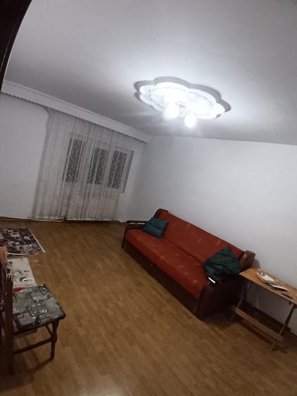 Apartament cu 2 camere decomandat în Coman