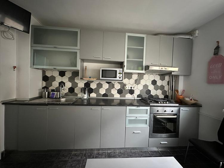 Apartament cu 2 camere decomandat în Tineretului
