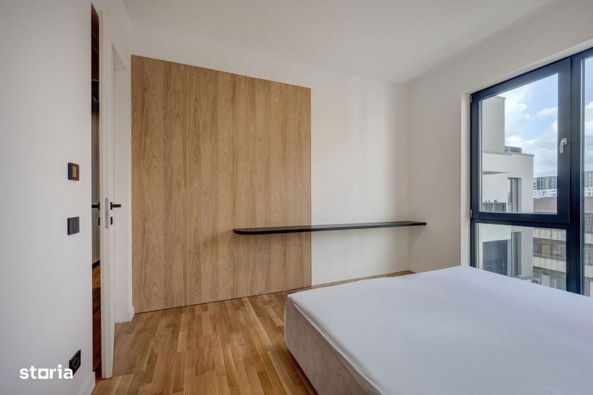 Apartament cu 3 camere, mobilat în Tei
