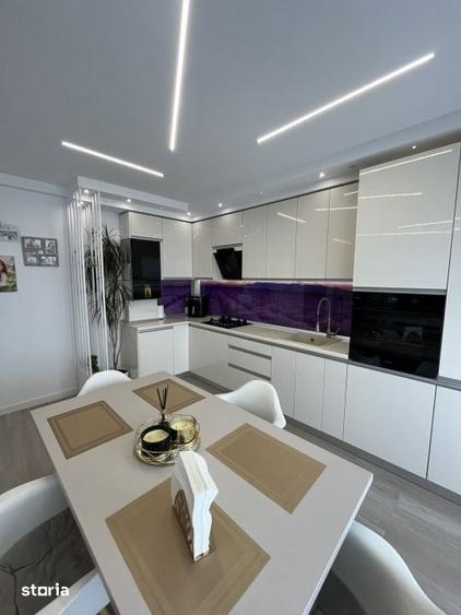 Apartament cu 3 camere decomandat în Albert