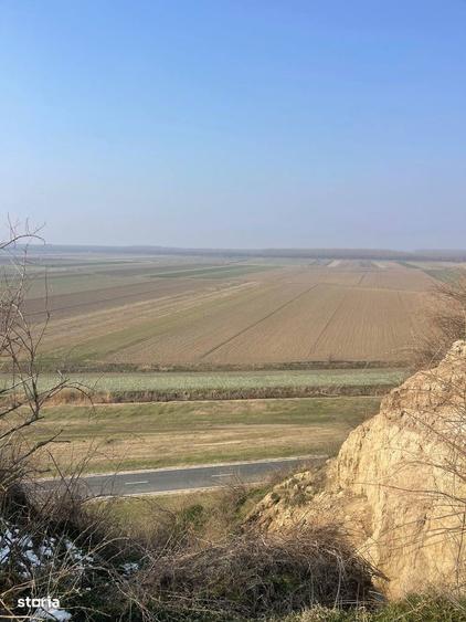 Teren de 3801 mp, în Dăeni