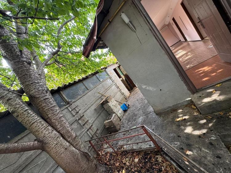 Casă individuală cu 3 camere cu Canalizare în Brătianu