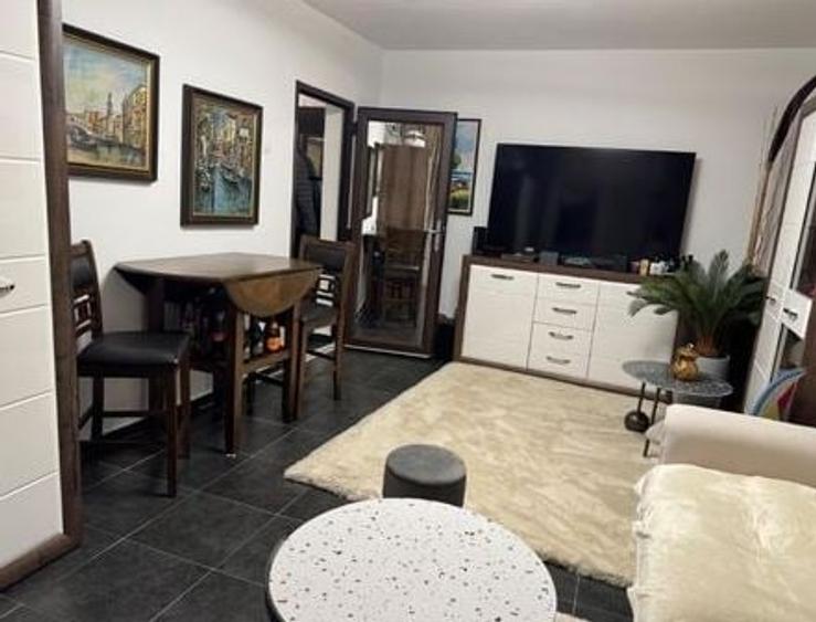 Apartament 2 Camere,Mosilor,Metrou Obor,bl.1980,reabilitat,DECOMANDAT,STRADAL - 1