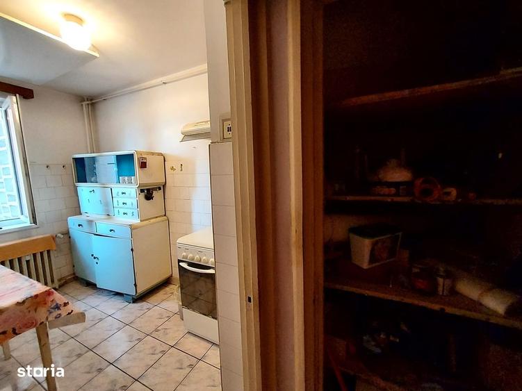 Apartament cu 3 camere decomandat, mobilat în Titu Maiorescu