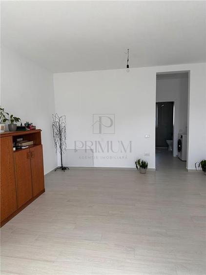 Apartament cu 2 camere decomandat, mobilat în Moșnița Nouă