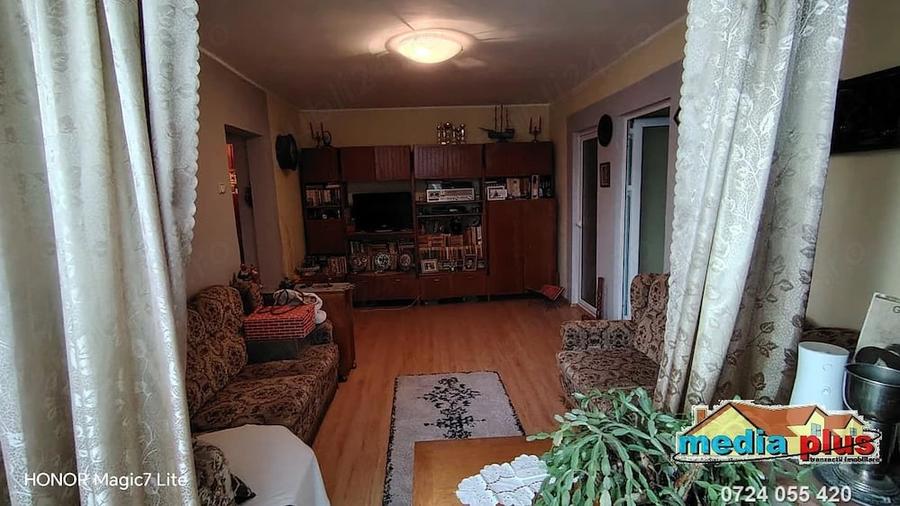 Apartament cu 2 camere de vanzare, Micro16 - 1