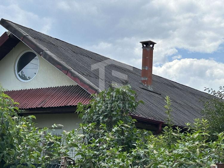Casă individuală cu 5 camere cu Canalizare în Central