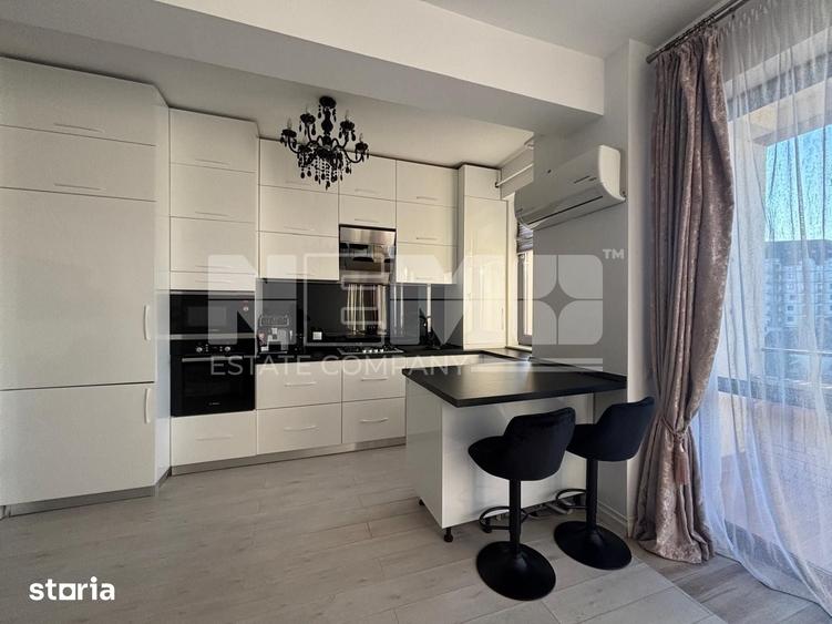 Apartament cu 3 camere decomandat, mobilat în Central