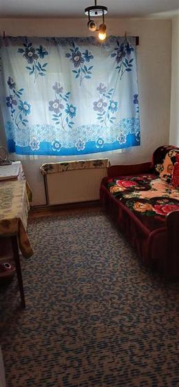 Apartament cu 3 camere decomandat în Ștefan cel Mare
