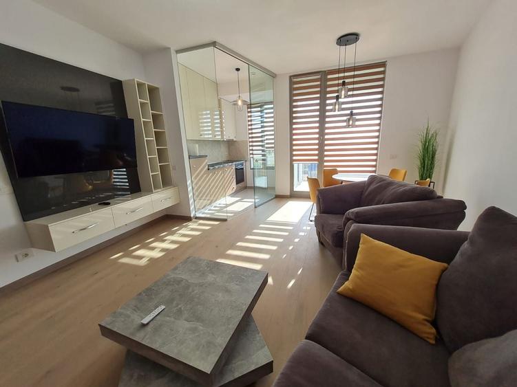 Apartament cu 2 camere decomandat, mobilat în Take Ionescu