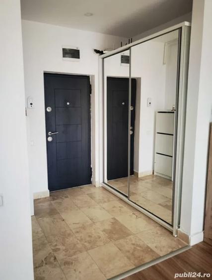 Garsonieră decomandată în Vest