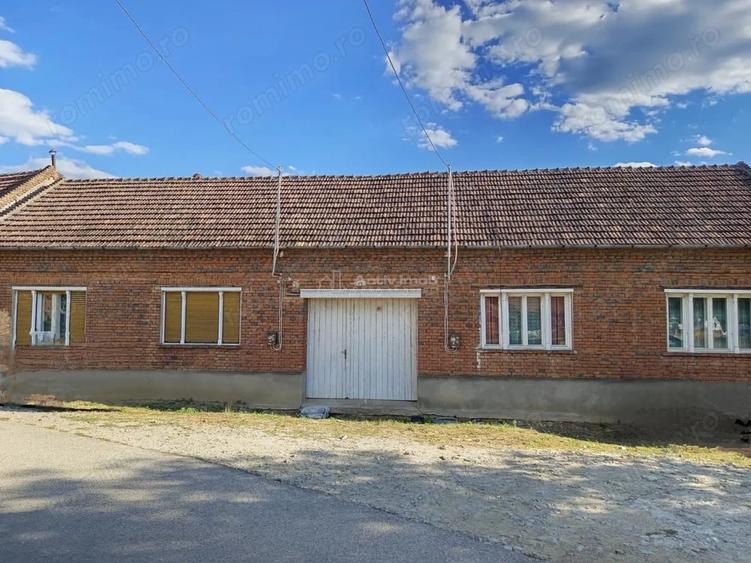 Casă cu Teren 842 Mp în Naidăș