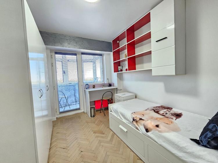 Apartament cu 3 camere decomandat, mobilat în Panduri