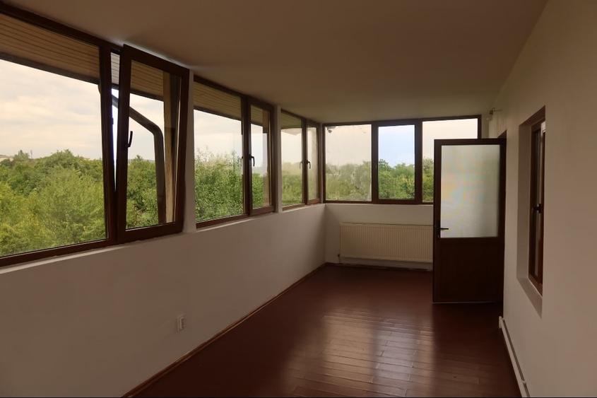 Casă individuală cu 5 camere cu Teren 1141 Mp în Rachieri