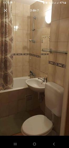 Garsonieră decomandată în Titan