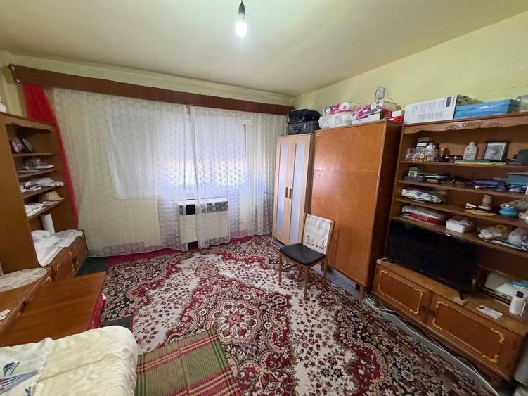 Garsonieră decomandată în Central