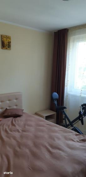 Apartament cu 4 camere în Rogerius