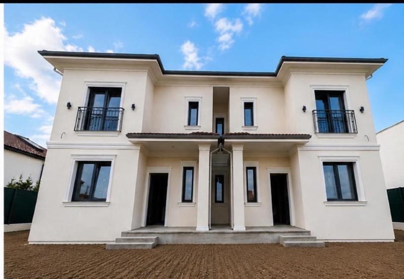 Duplex cu 4 camere cu Canalizare în Dumbrăvița
