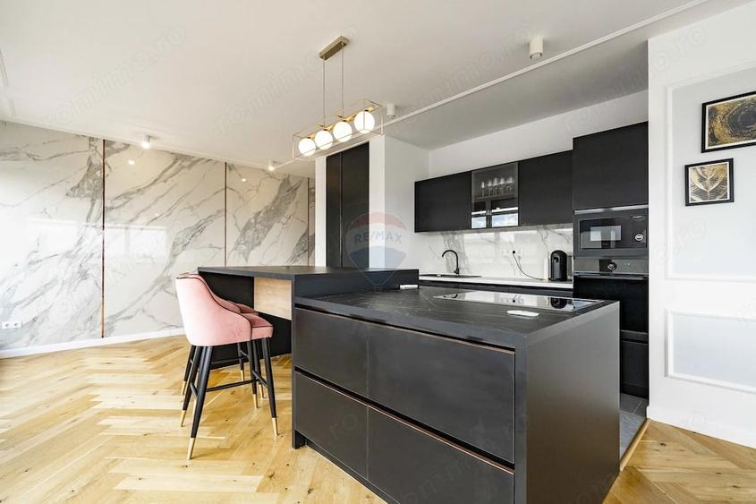 Apartament cu 6 camere în Cantemir