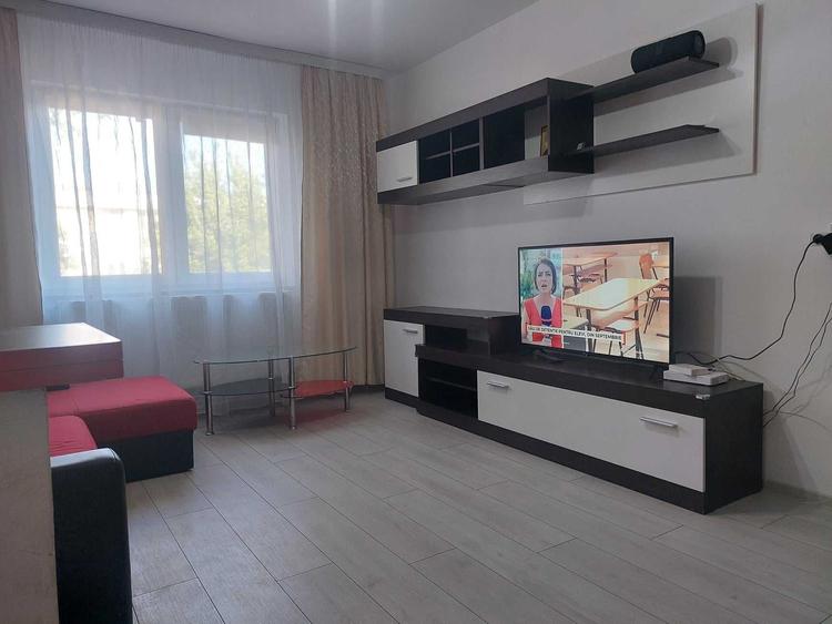 Apartament cu 2 camere semidecomandat în Obor