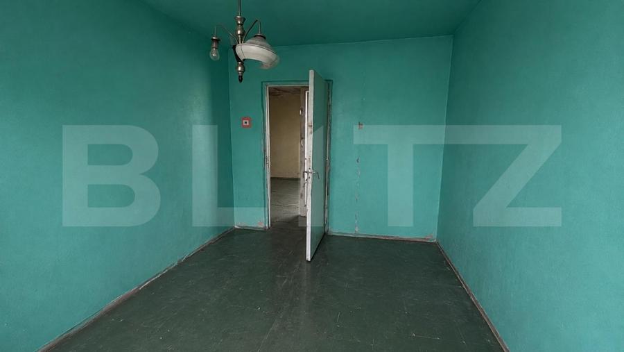 Apartament cu 3 camere decomandat în Hunedoara