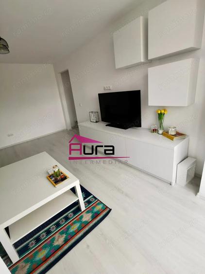 Apartament cu 2 camere nedecomandat în Piața Veche