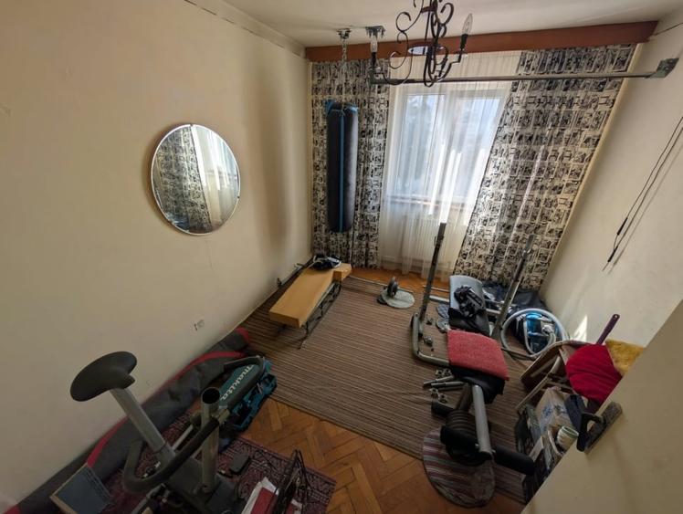 Apartament cu 4 camere decomandat, mobilat în Mănăștur