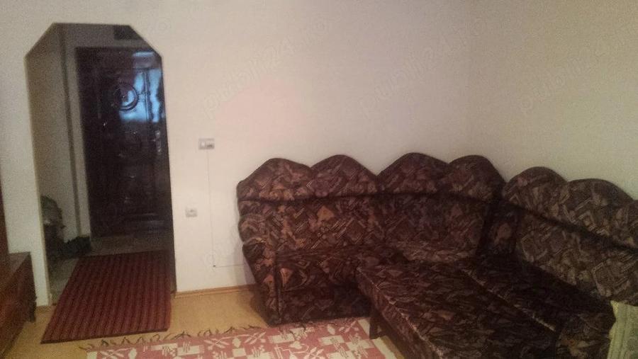 Garsonieră decomandată în Central